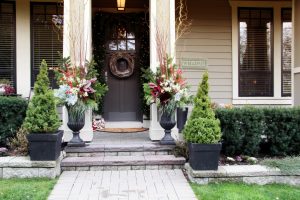 Holiday Decor Outdoors